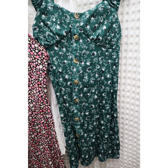 Bundle of womens size M summer dresses. White is NWT - Picture 3 of 4